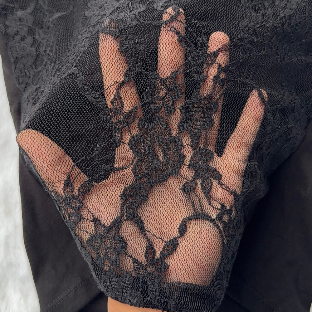 Noir Ribbon Top