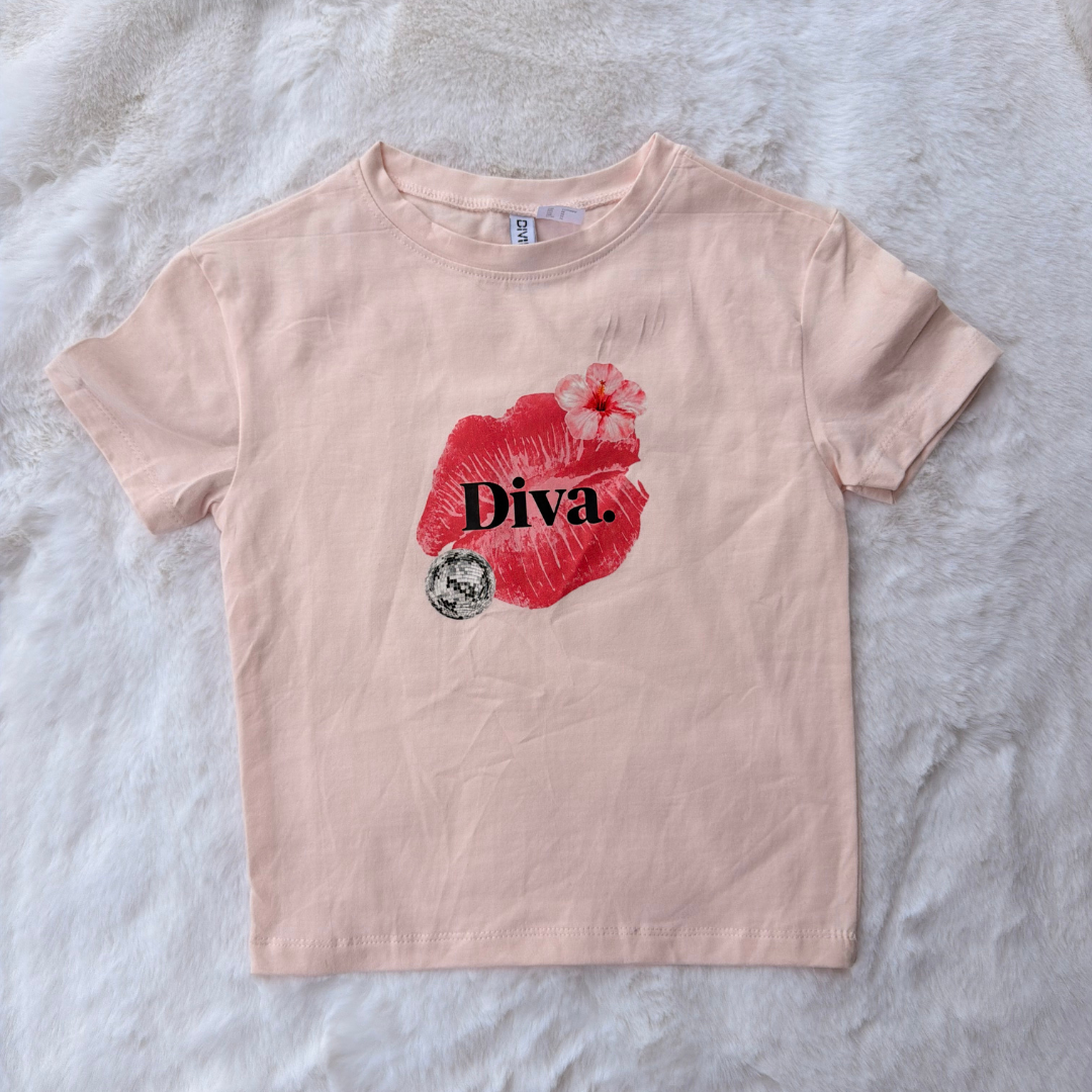 Diva Tee
